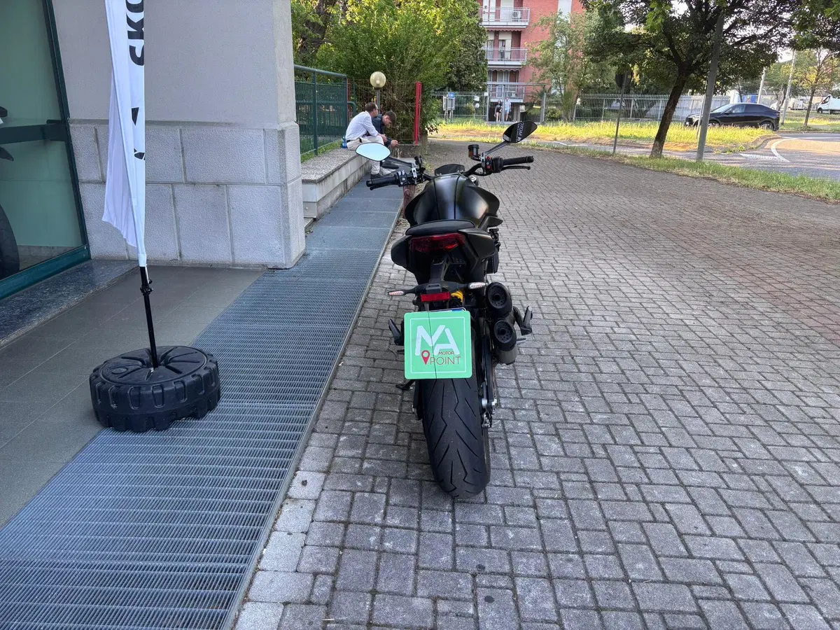 Ducati Monster 937 + (2021 - 25) (4)
