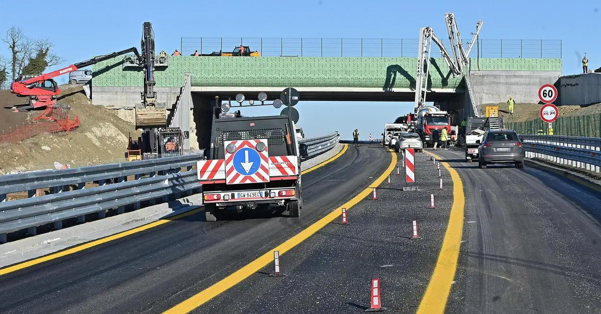 Bloccato in autostrada a causa dei cantieri? Da oggi puoi chiedere rimborso, ecco come