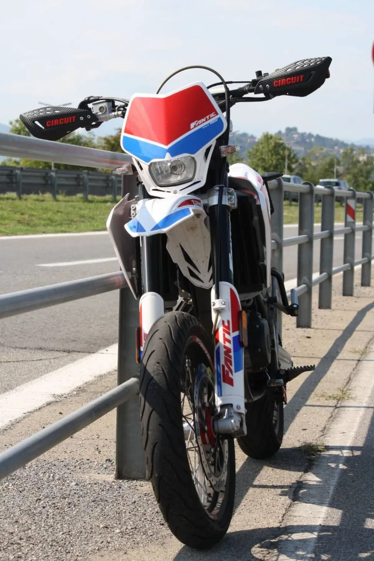 Fantic Motor Motard 125 Performance 4t (2020) (5)