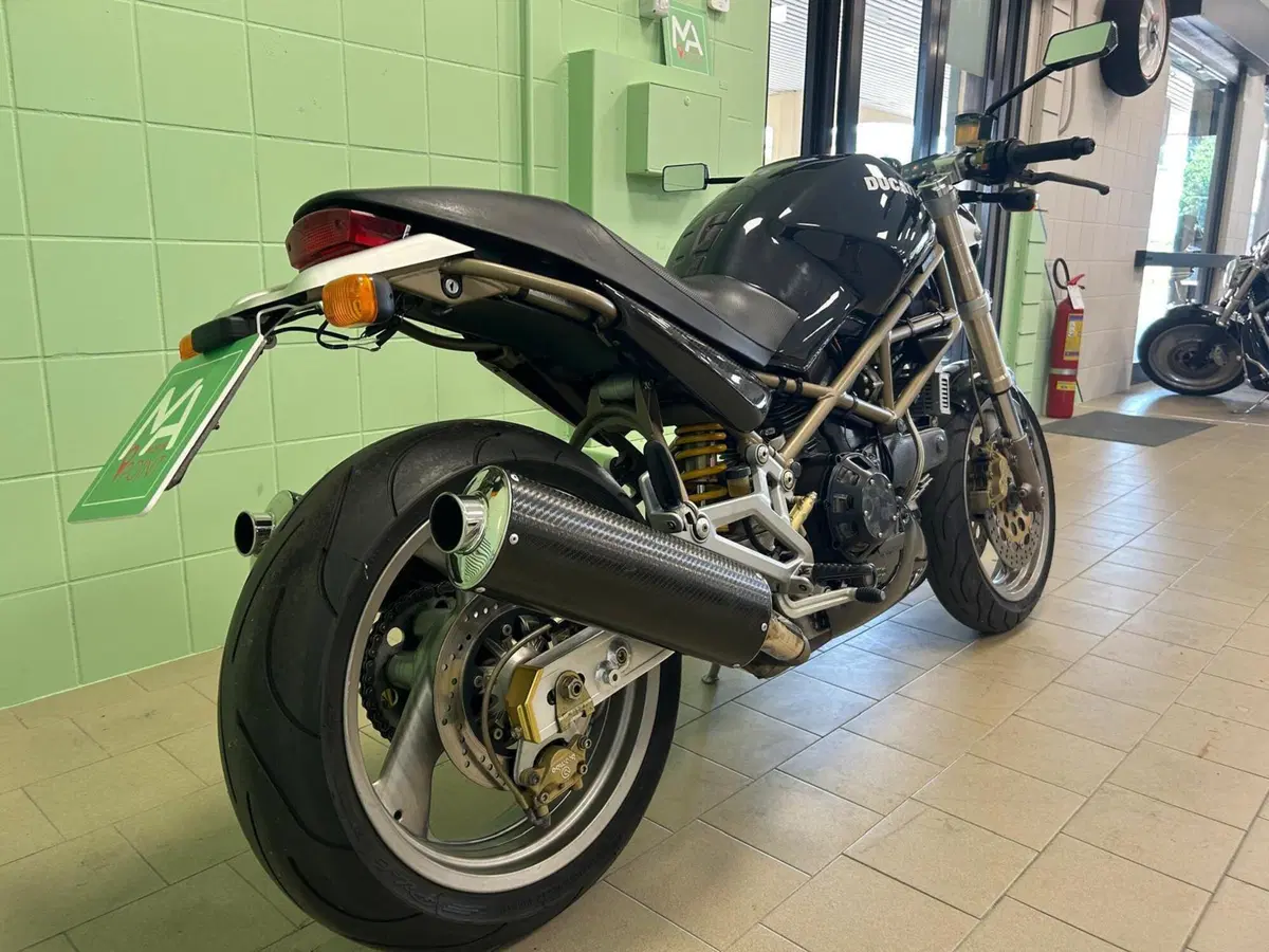 Ducati Monster 900 (1997 - 98) (19)
