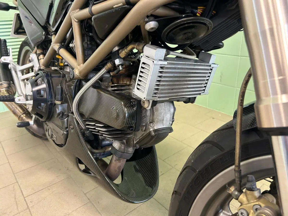 Ducati Monster 900 (1997 - 98) (20)