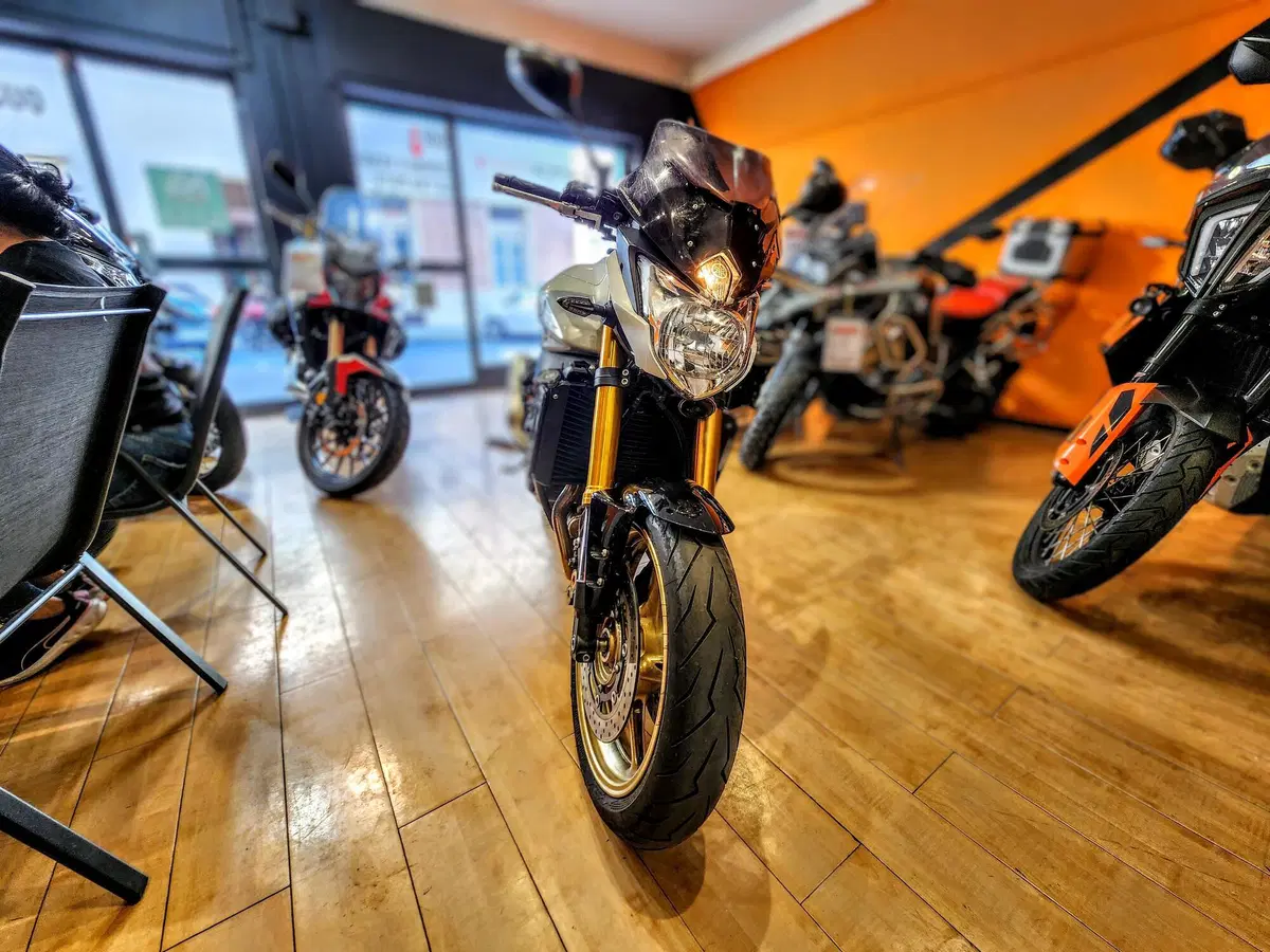 Yamaha FZ8 (2010 - 12) (3)