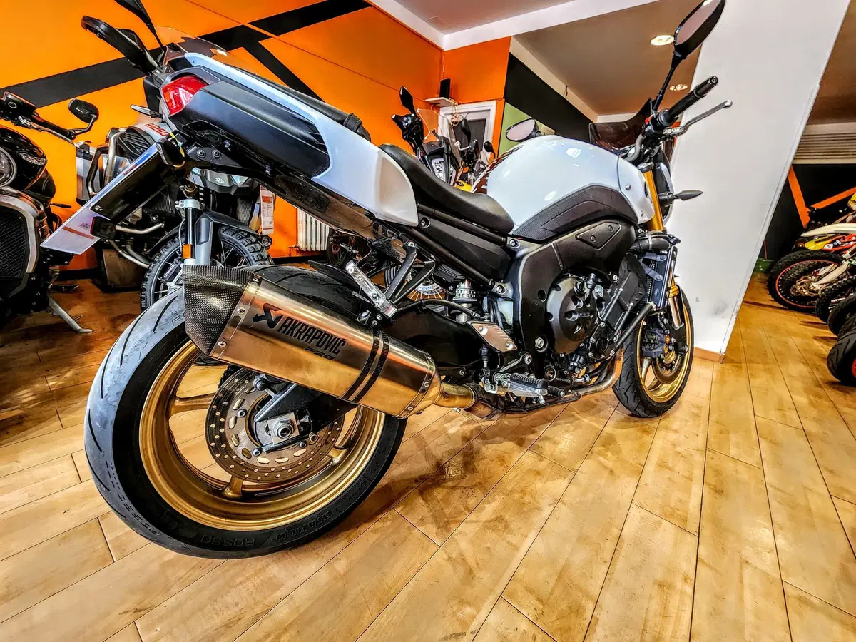 Yamaha FZ8 (2010 - 12) (8)