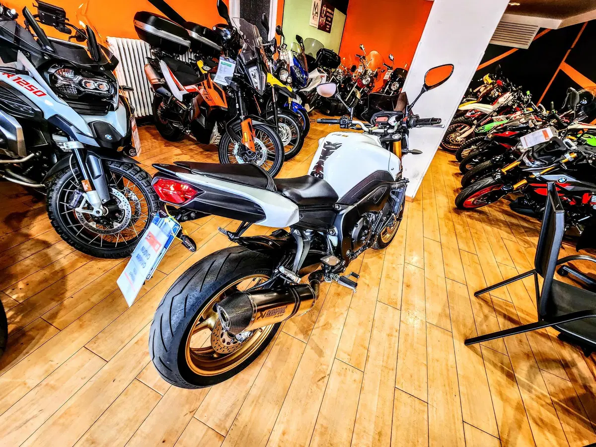 Yamaha FZ8 (2010 - 12) (15)