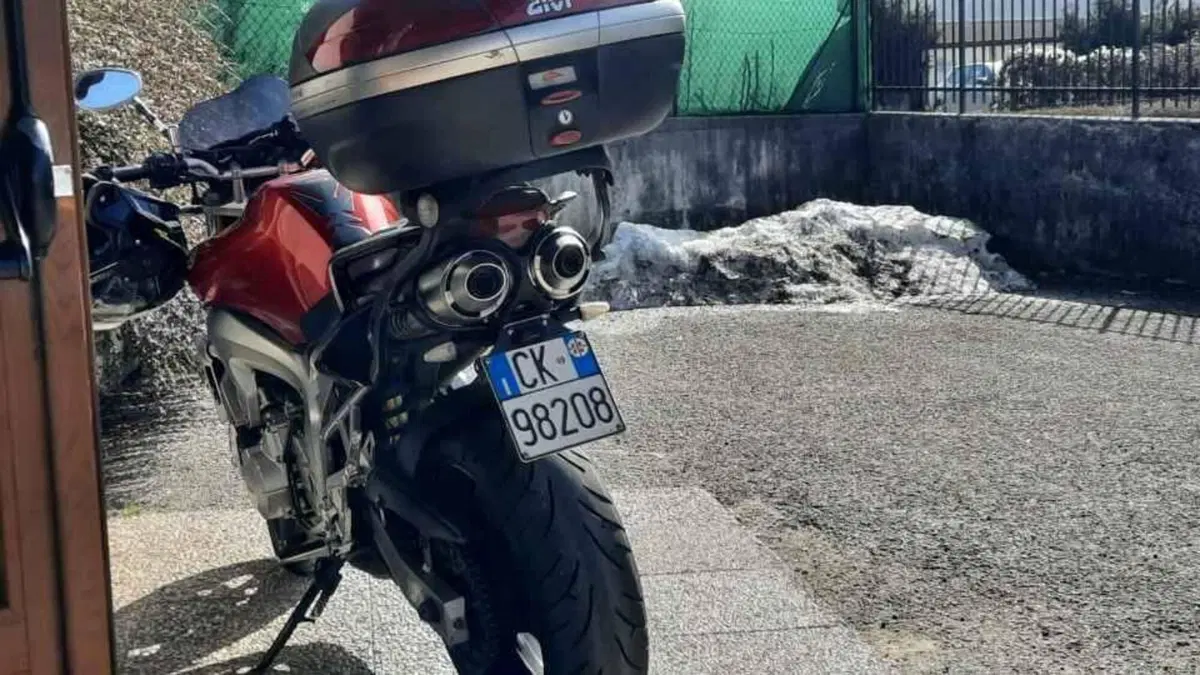 Yamaha FZ6 Fazer (2004 - 07) (2)