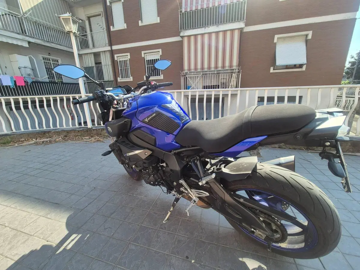 Yamaha MT-10 ABS (2016 - 17) (4)