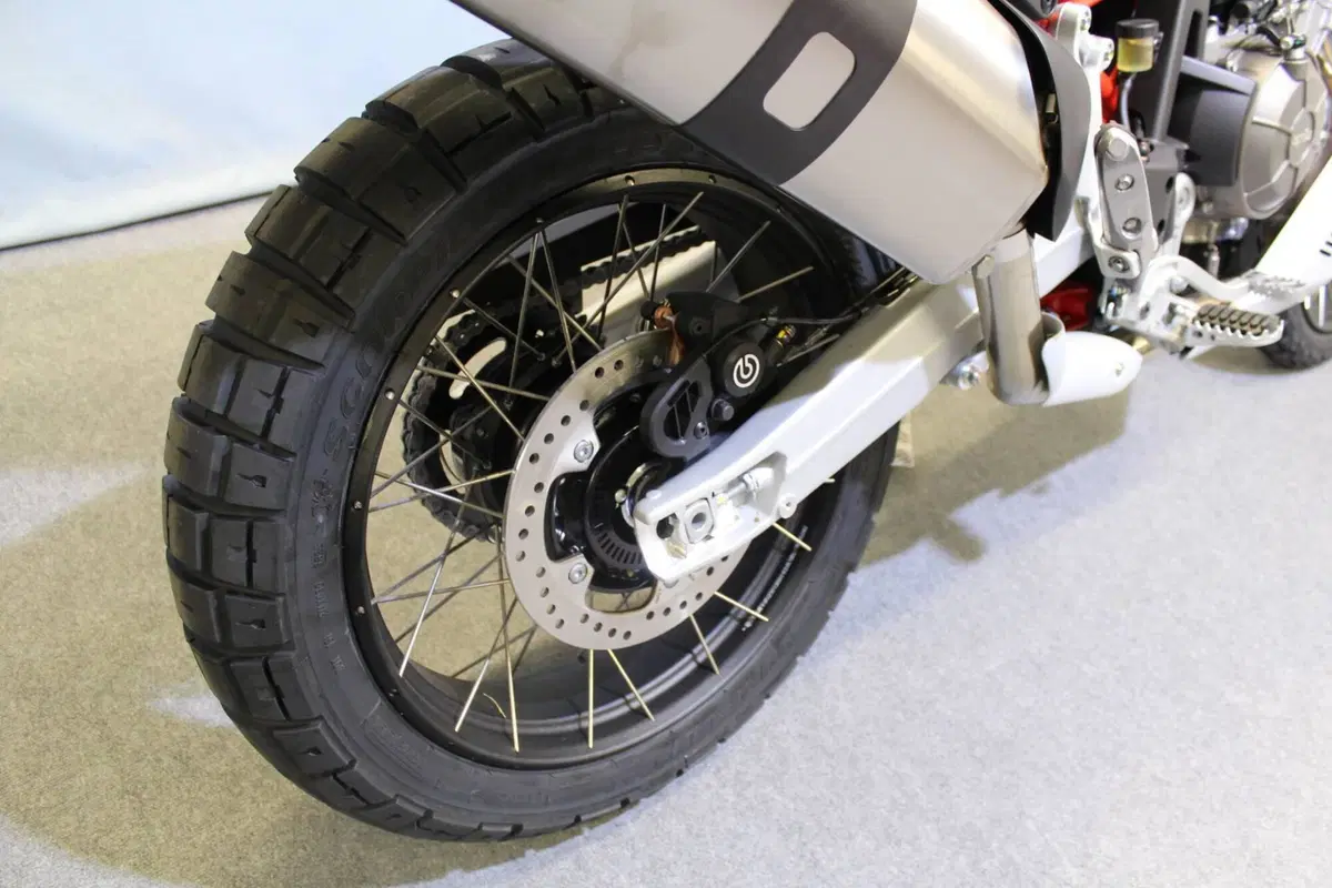 Aprilia Tuareg 660 (2025 - 26) (5)