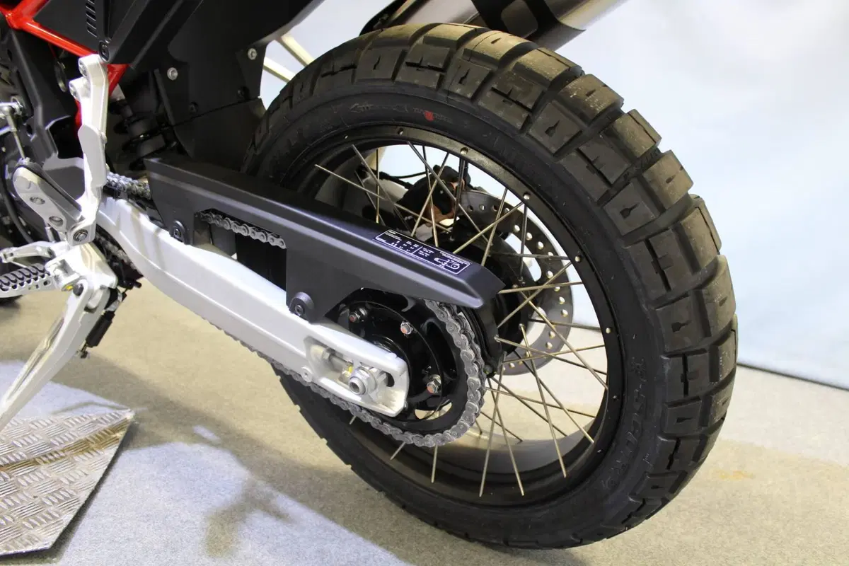 Aprilia Tuareg 660 (2025 - 26) (14)