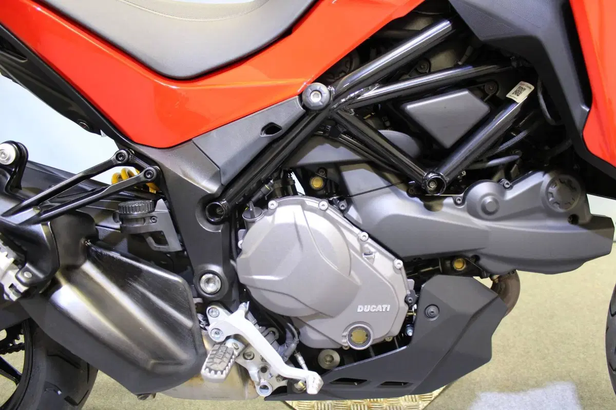 Ducati Multistrada V2 (2022 - 24) (7)