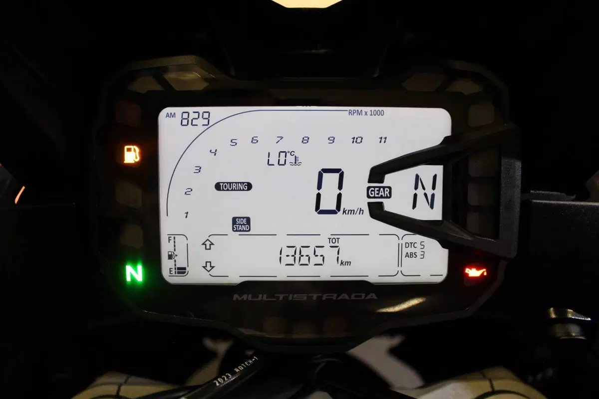 Ducati Multistrada V2 (2022 - 24) (10)