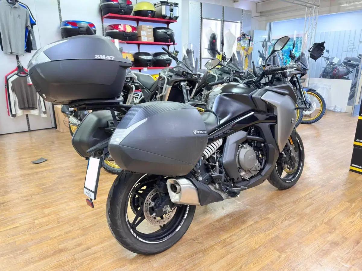 CFMOTO 650GT (2021 - 26) (4)