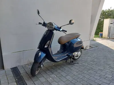 Vespa Primavera 50 (2021 - 23) usata