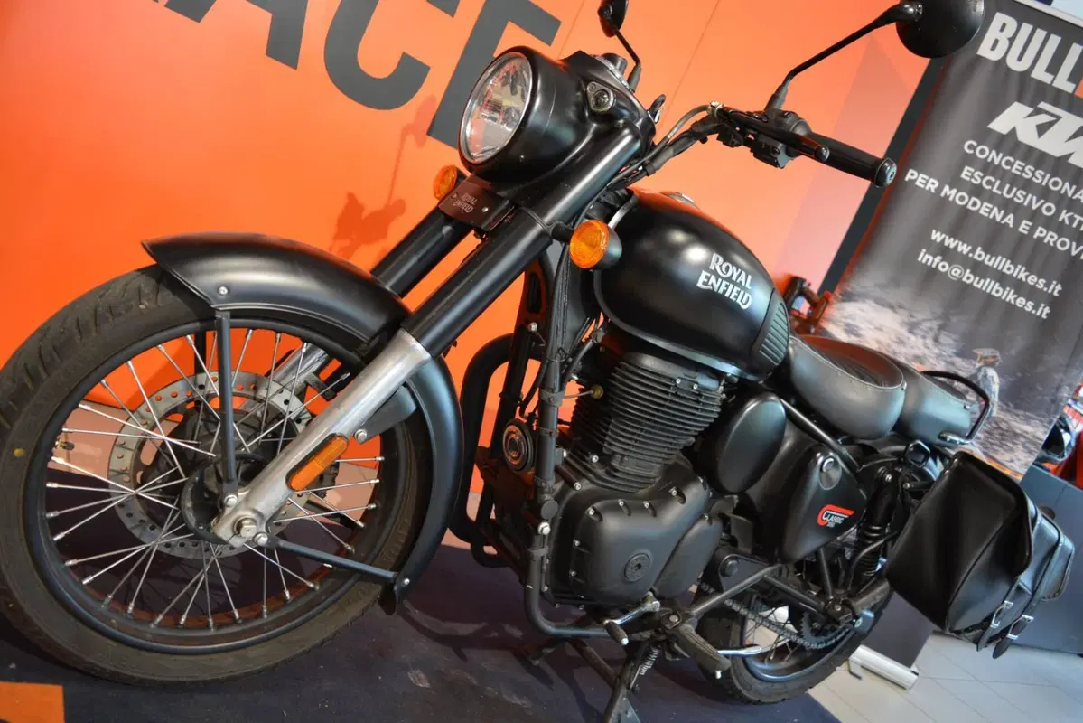 Royal Enfield Classic 350 (2021 - 26) (5)