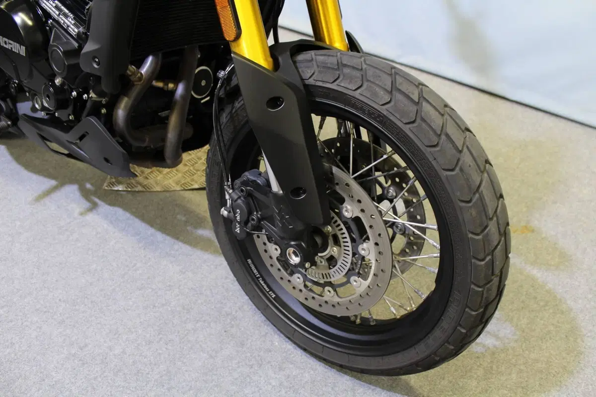 Moto Morini SEIEMMEZZO SCR (2022 - 26) (7)