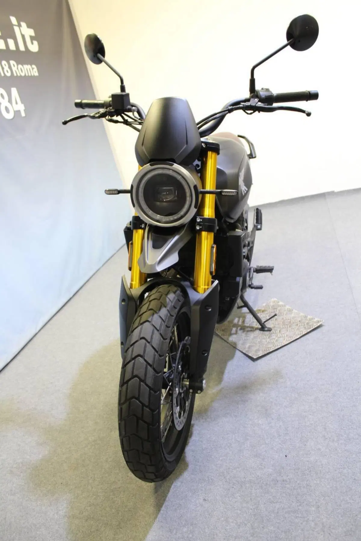 Moto Morini SEIEMMEZZO SCR (2022 - 26) (13)