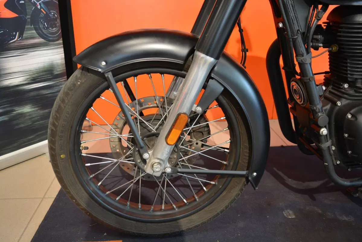 Royal Enfield Classic 350 (2021 - 26) (15)
