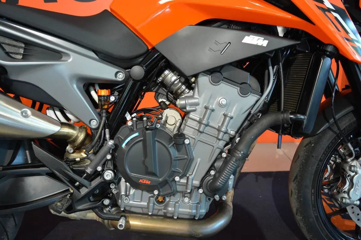 KTM 790 Duke L (2023 - 24) (13)