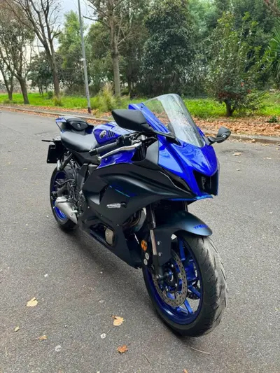 Yamaha YZF R7 (2021 - 25) usata