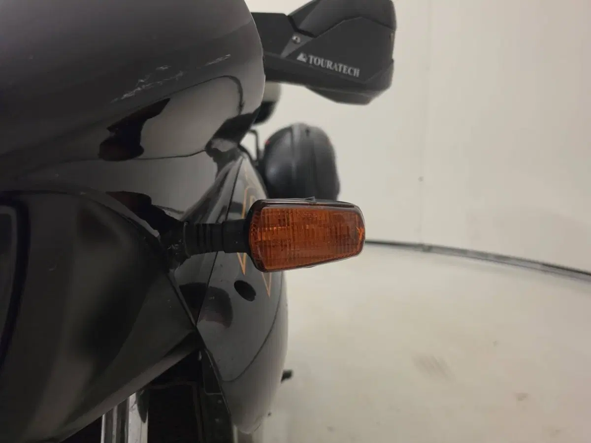 Yamaha TDM 850 (1996 - 01) (9)