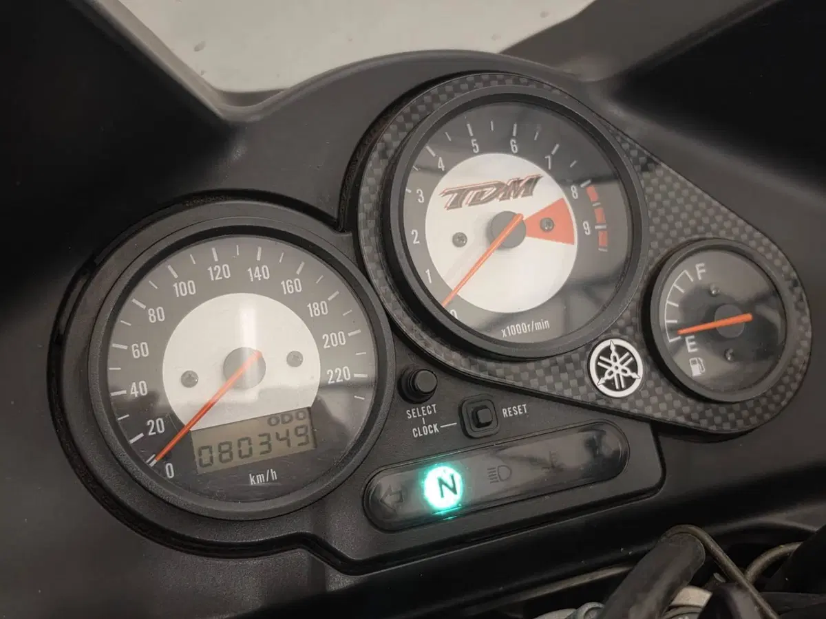 Yamaha TDM 850 (1996 - 01) (16)