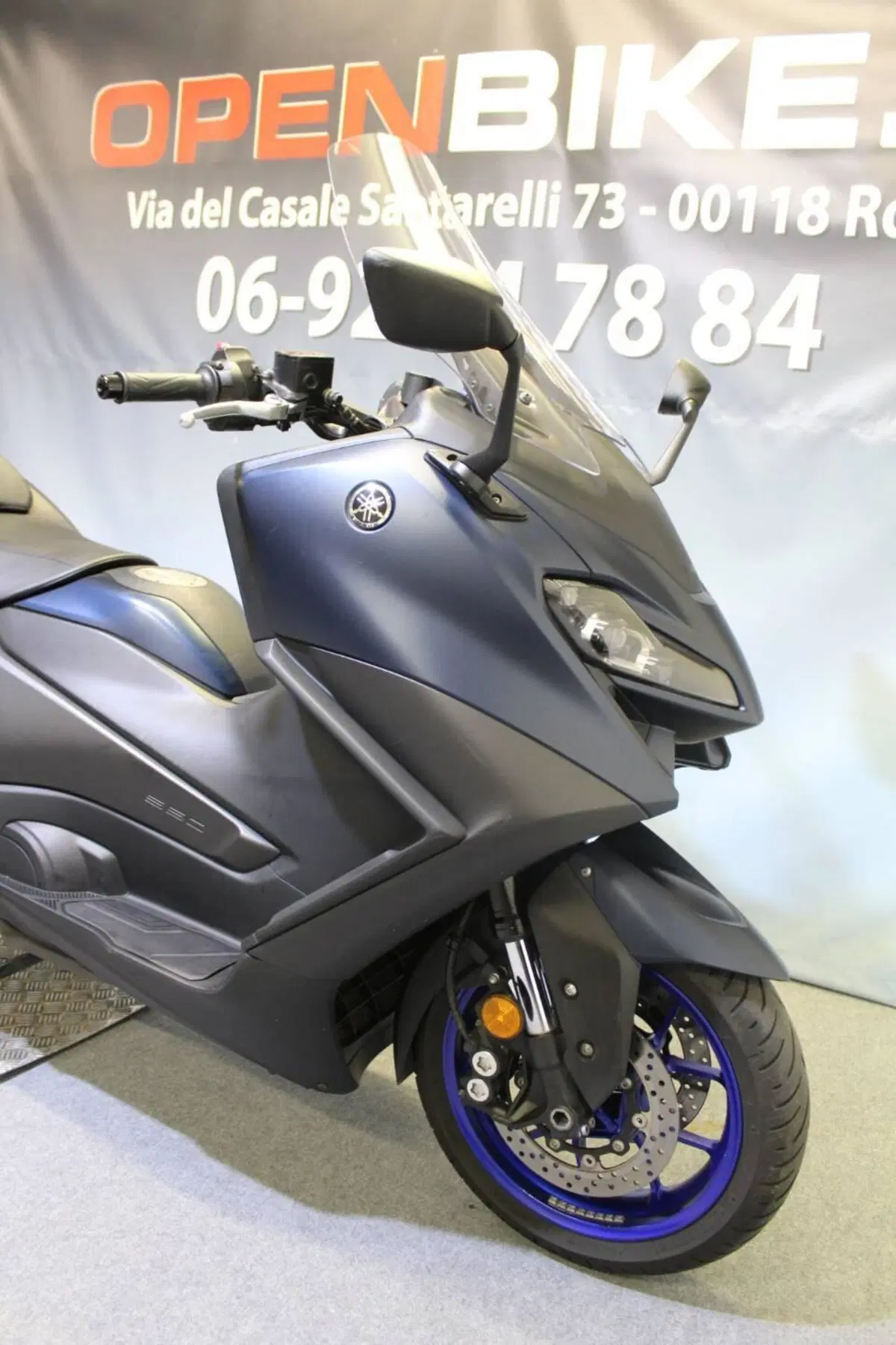 Yamaha T-Max 560 (2022 - 24) (8)