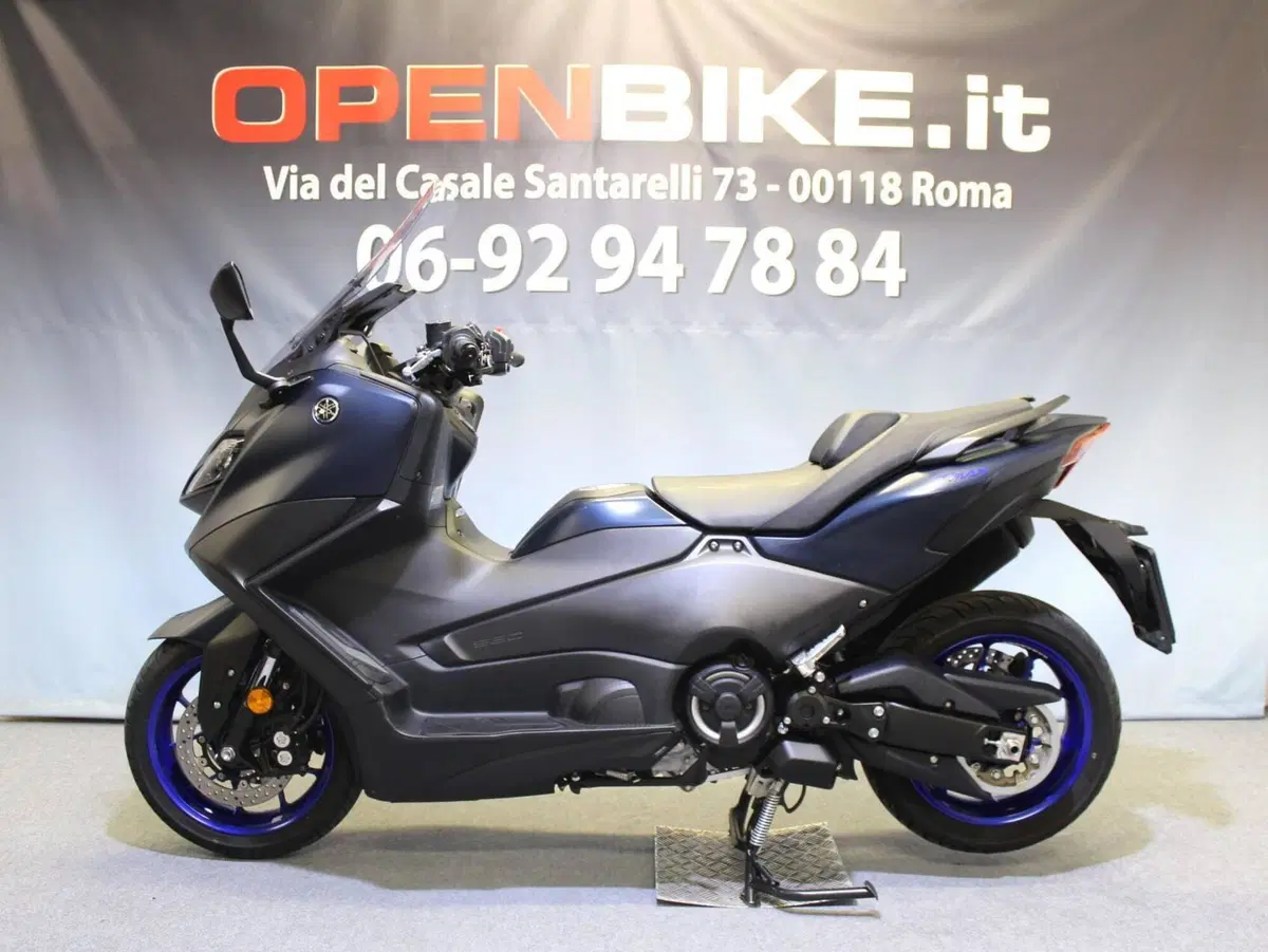 Yamaha T-Max 560 (2022 - 24) (2)