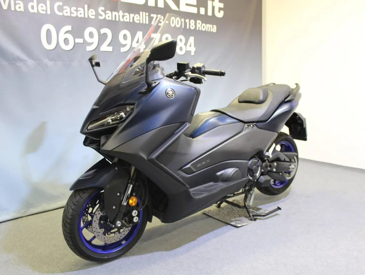Yamaha T-Max 560 (2022 - 24) (12)