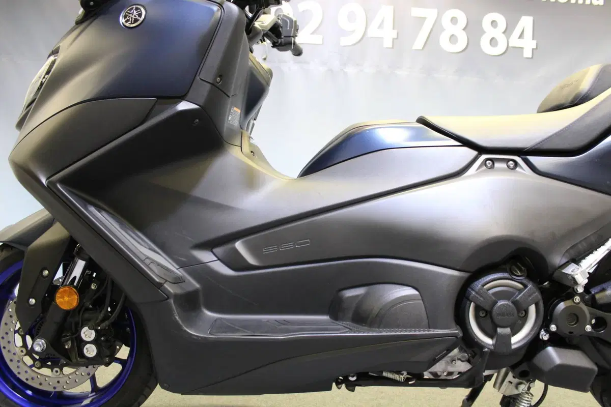 Yamaha T-Max 560 (2022 - 24) (16)