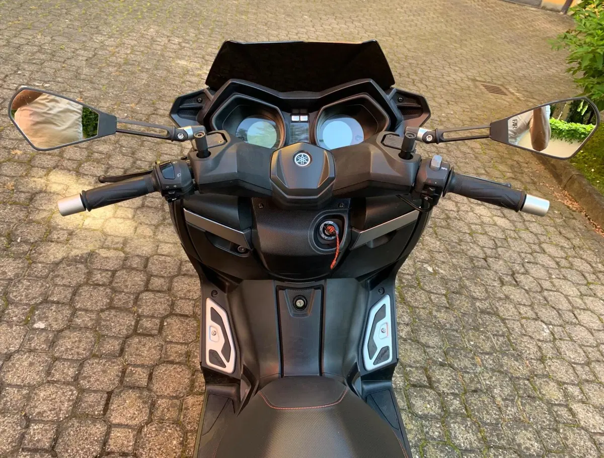 Yamaha X-Max 250 (2014 - 16) (5)