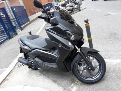 Yamaha X-Max 250 Momodesign (2015 - 16) usata