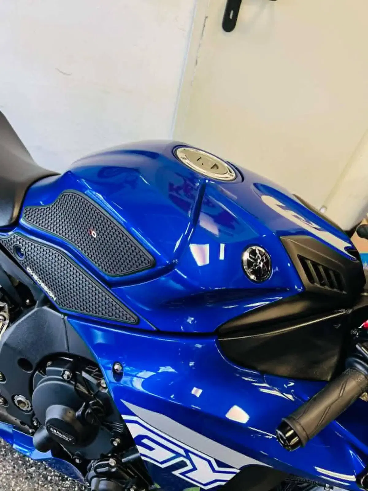 Yamaha YZF R1 (2020 - 25) (6)