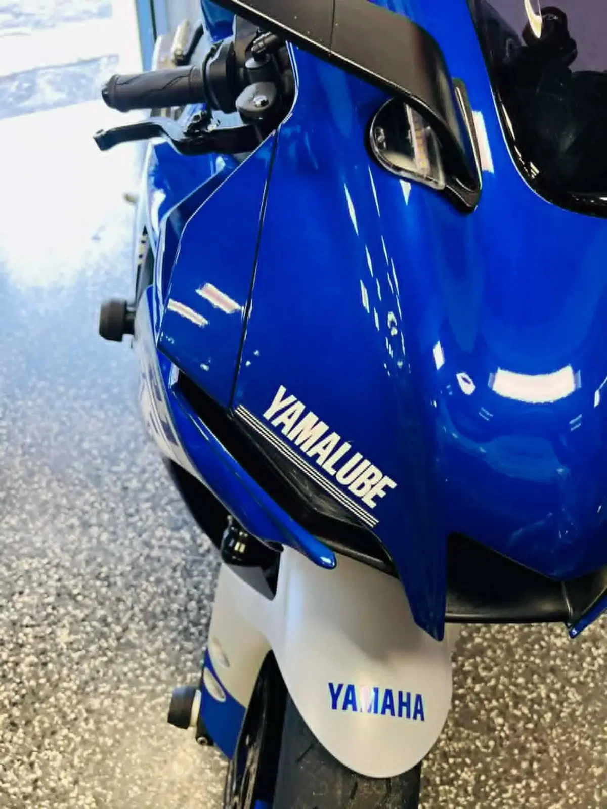 Yamaha YZF R1 (2020 - 25) (14)
