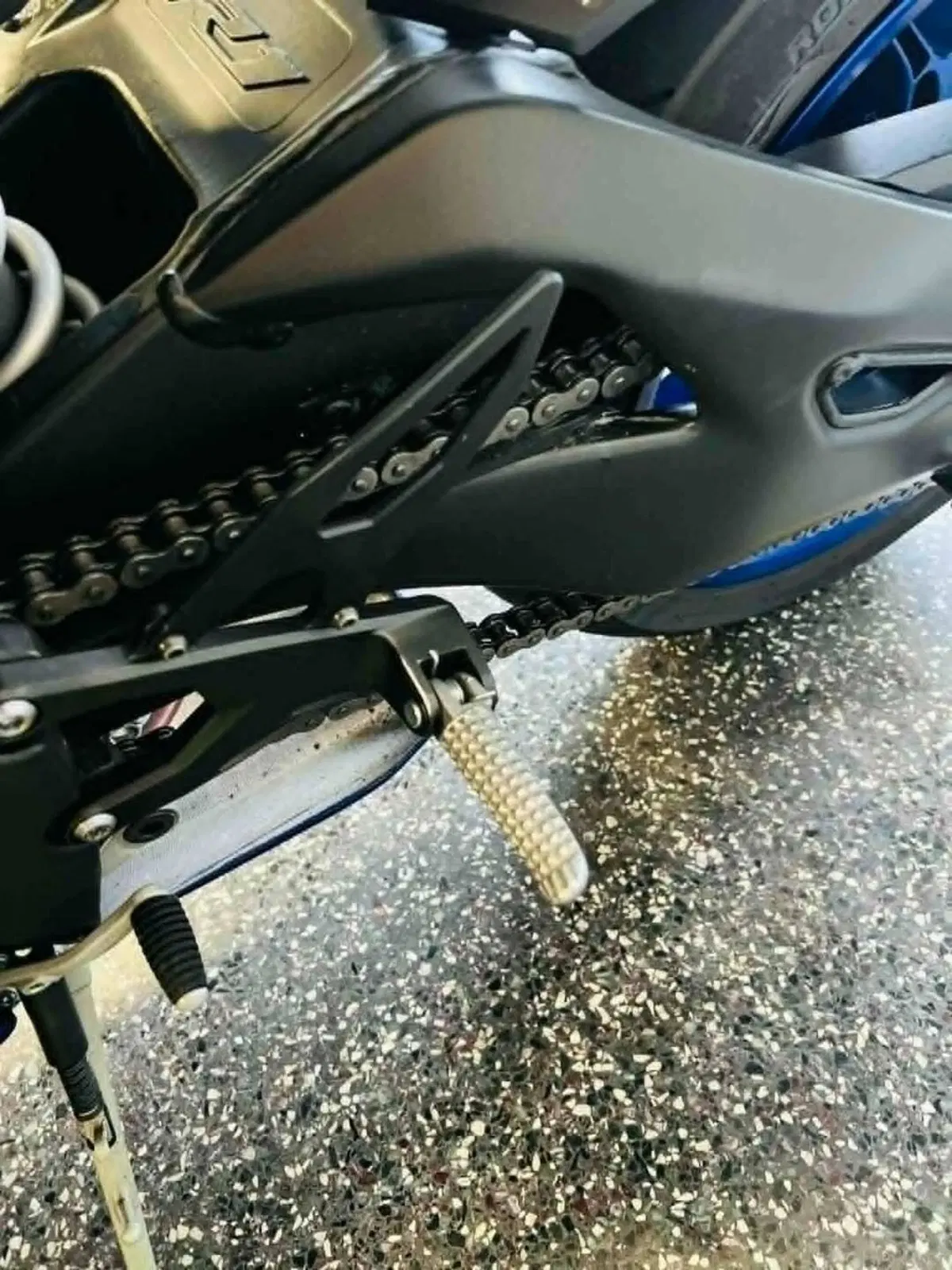 Yamaha YZF R1 (2020 - 25) (15)