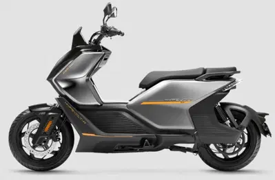 Il debutto di EZI Hypevolt, un nuovo punto di riferimento per la mobilit&agrave; urbana elettrica