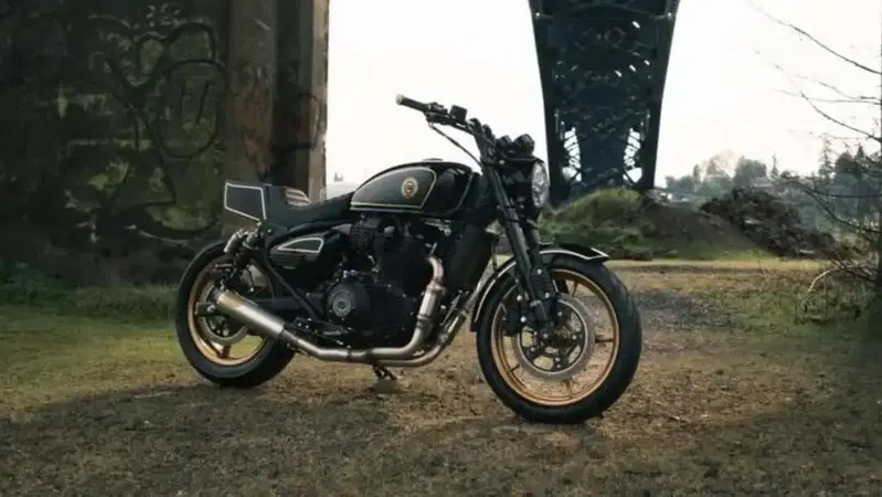 Reload 650, Roland Sands firma il sogno (Royal Enfield) Superbike anni '80