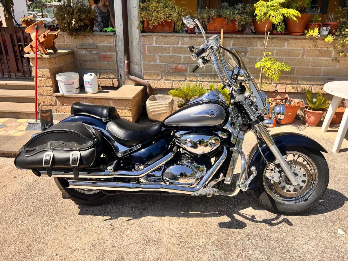 Suzuki Intruder 800 M (2005 - 08) (2)
