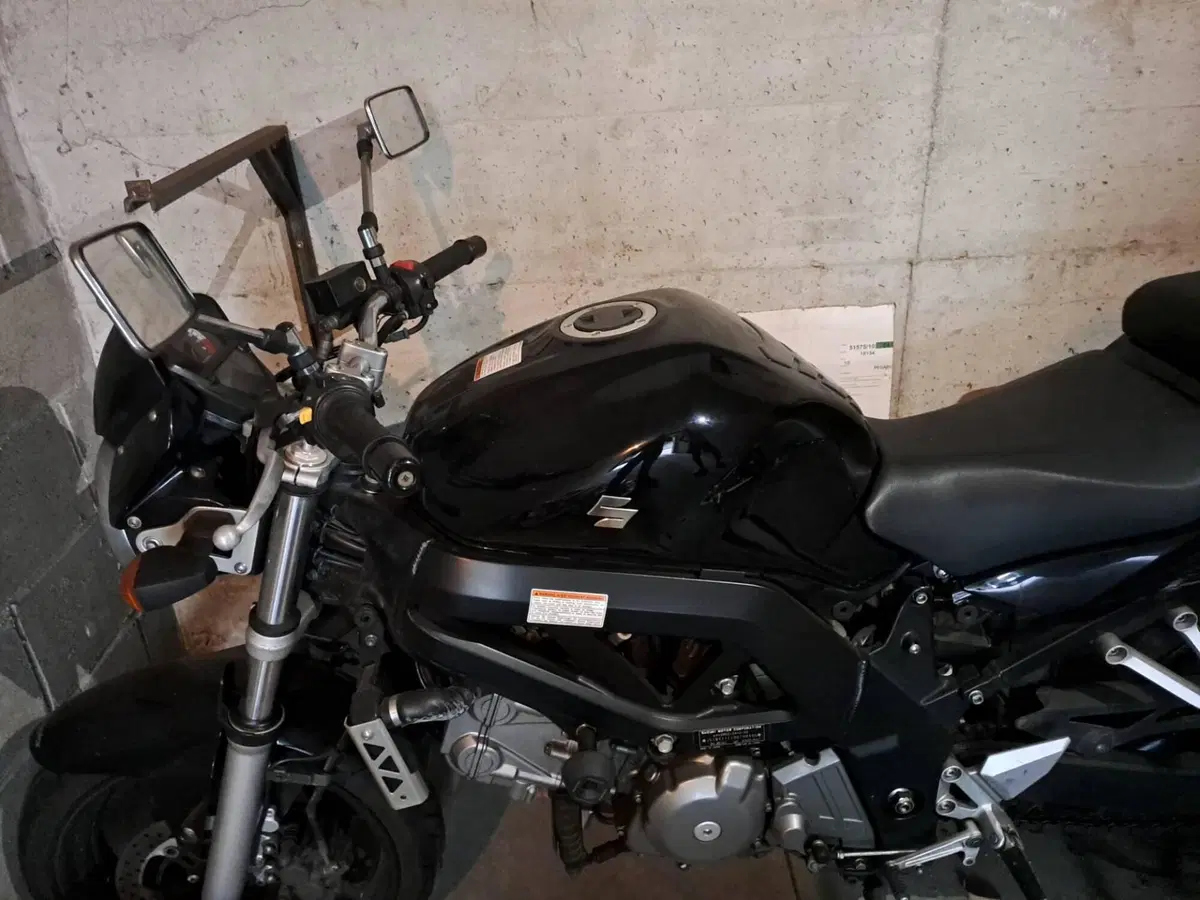 Suzuki SV 650 (2003 - 06) (8)