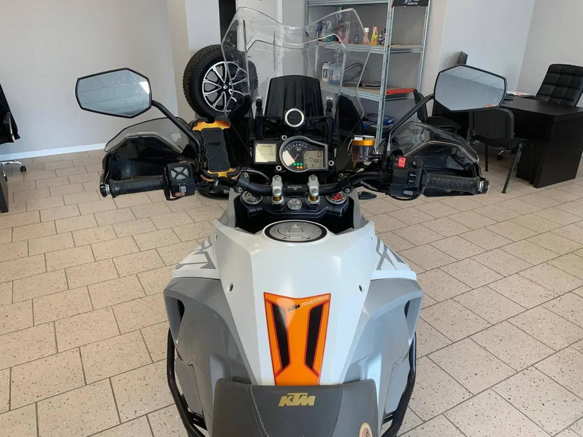 KTM 1290 Super Adventure T (2017) (4)