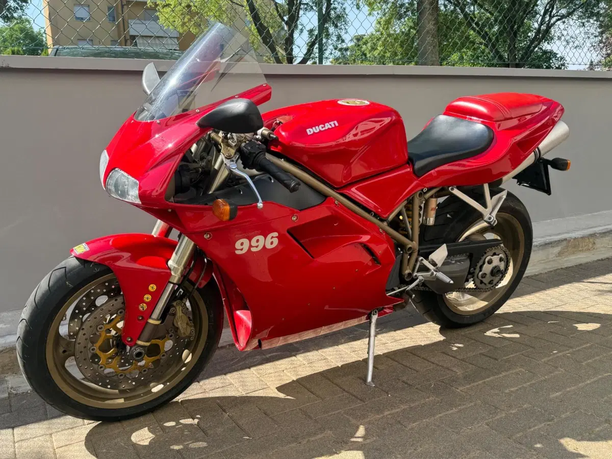 Ducati 996 Biposto (1998 - 01)