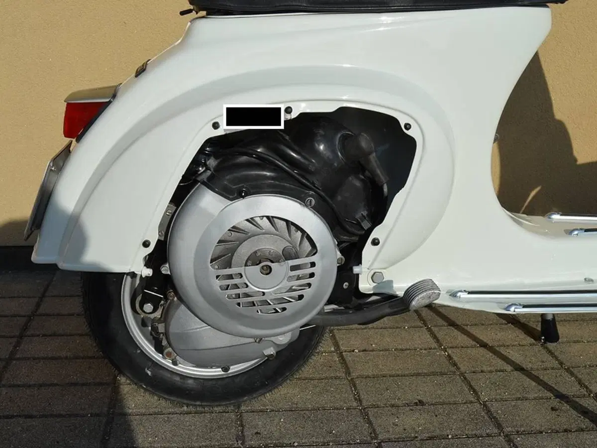 Piaggio vespa 50 special (8)