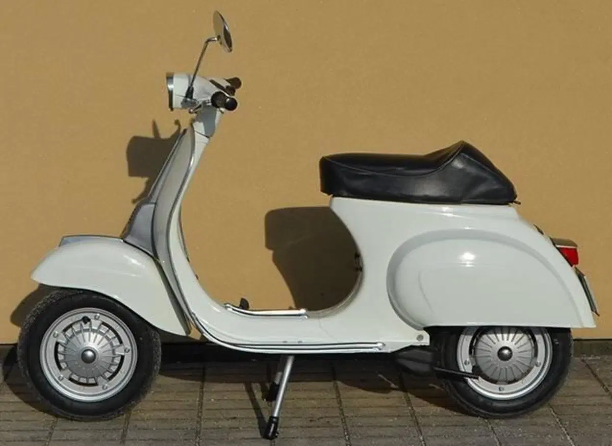 Piaggio vespa 50 special (10)