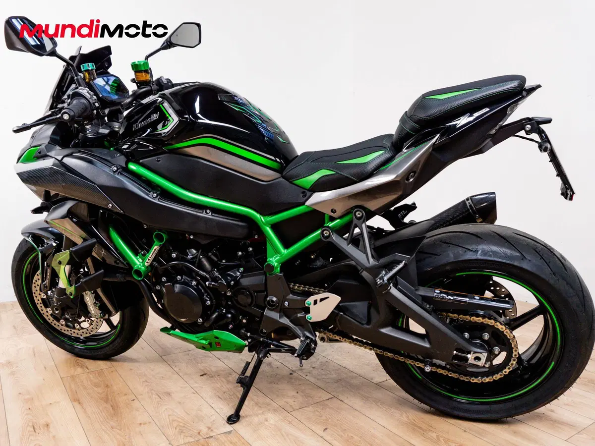 Kawasaki Z H2 (2020) (7)