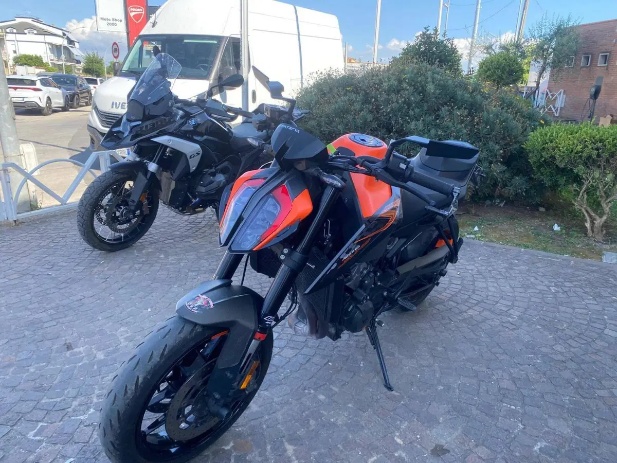 KTM 890 Duke (2021 - 23) (4)