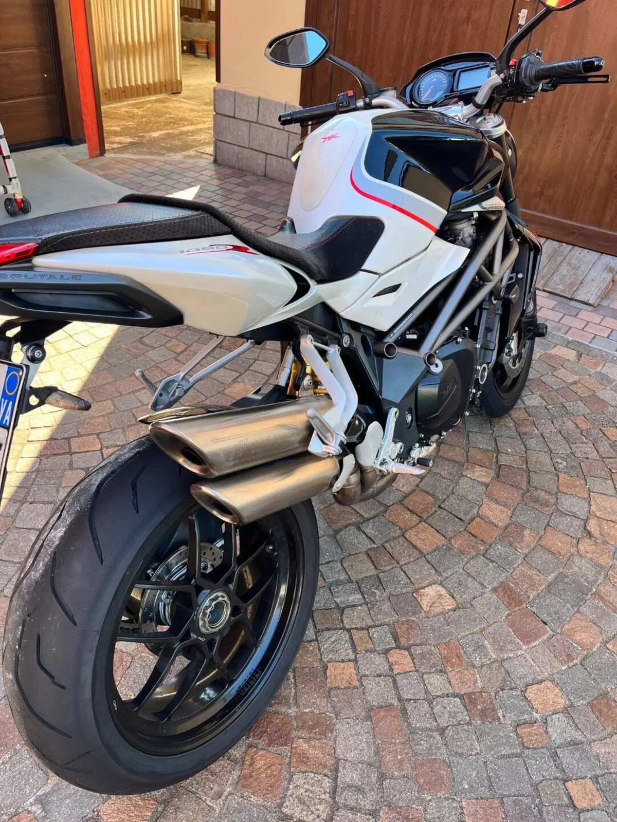 MV Agusta Brutale 1090 RR (2009 - 15) (7)