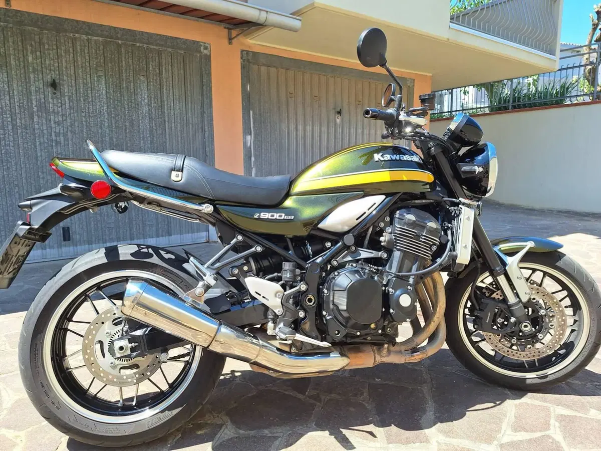 Kawasaki Z 900 RS (2021)