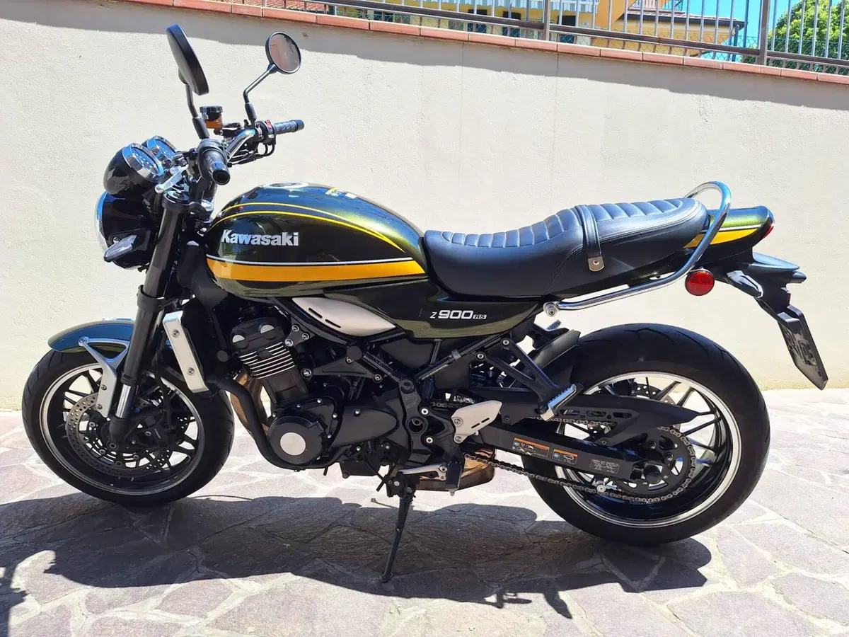 Kawasaki Z 900 RS (2021) (4)