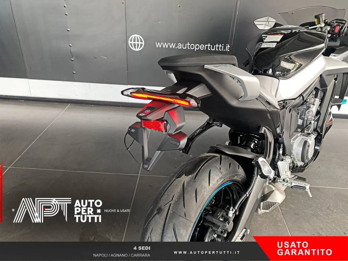 CFMOTO 675SR-R (2025 - 26) (14)