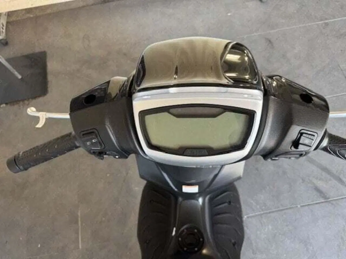 Piaggio Medley 125 (2025 - 26) (6)