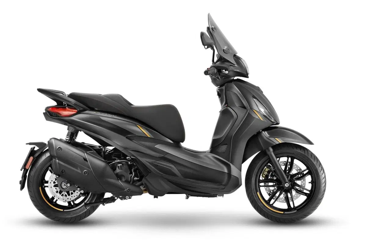 Piaggio Beverly 400 25th Anniversary (2026) (2)