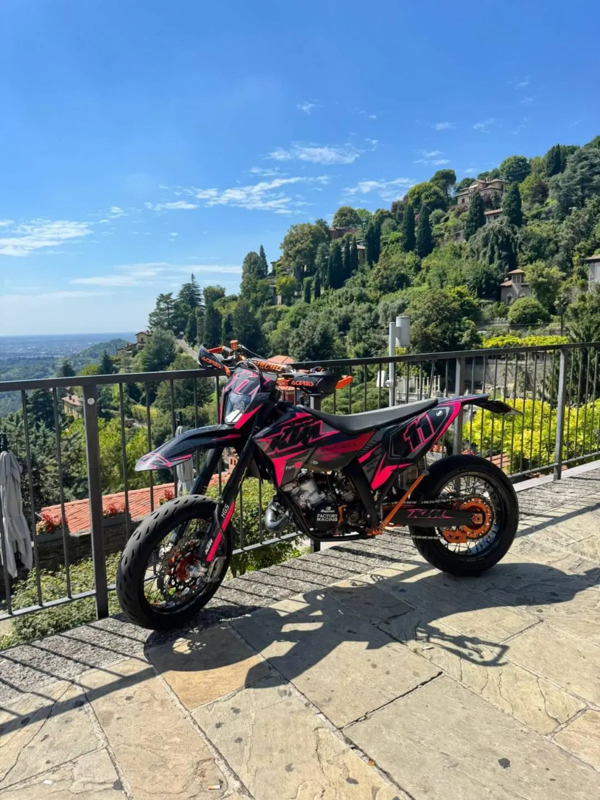 KTM 125 EXC Six Days (2011) (2)